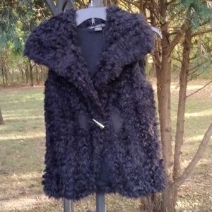 AX ARMANI EXCHANGE faux fur black Vest size xs/tp Quiet Luxury